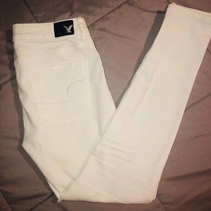 American Eagle White Jeans